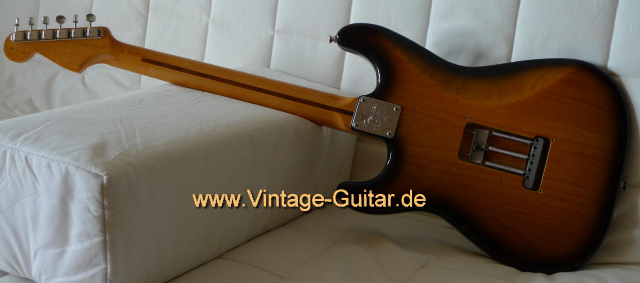 Fender Stratocaster 1954 LTD 2.jpg